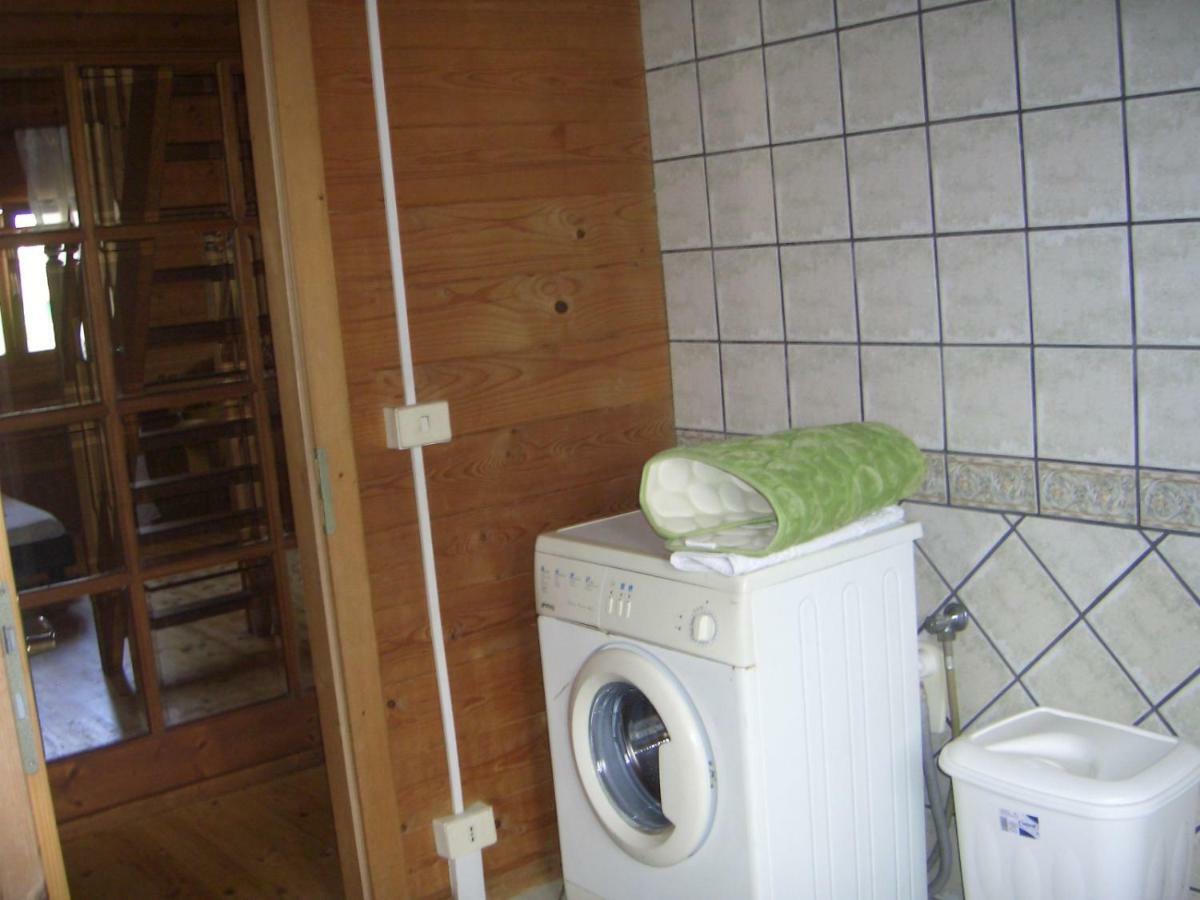 Chalet L Oasi Di Ambra 8 Posti Letto Con Uso Piscina Ardea Eksteriør billede