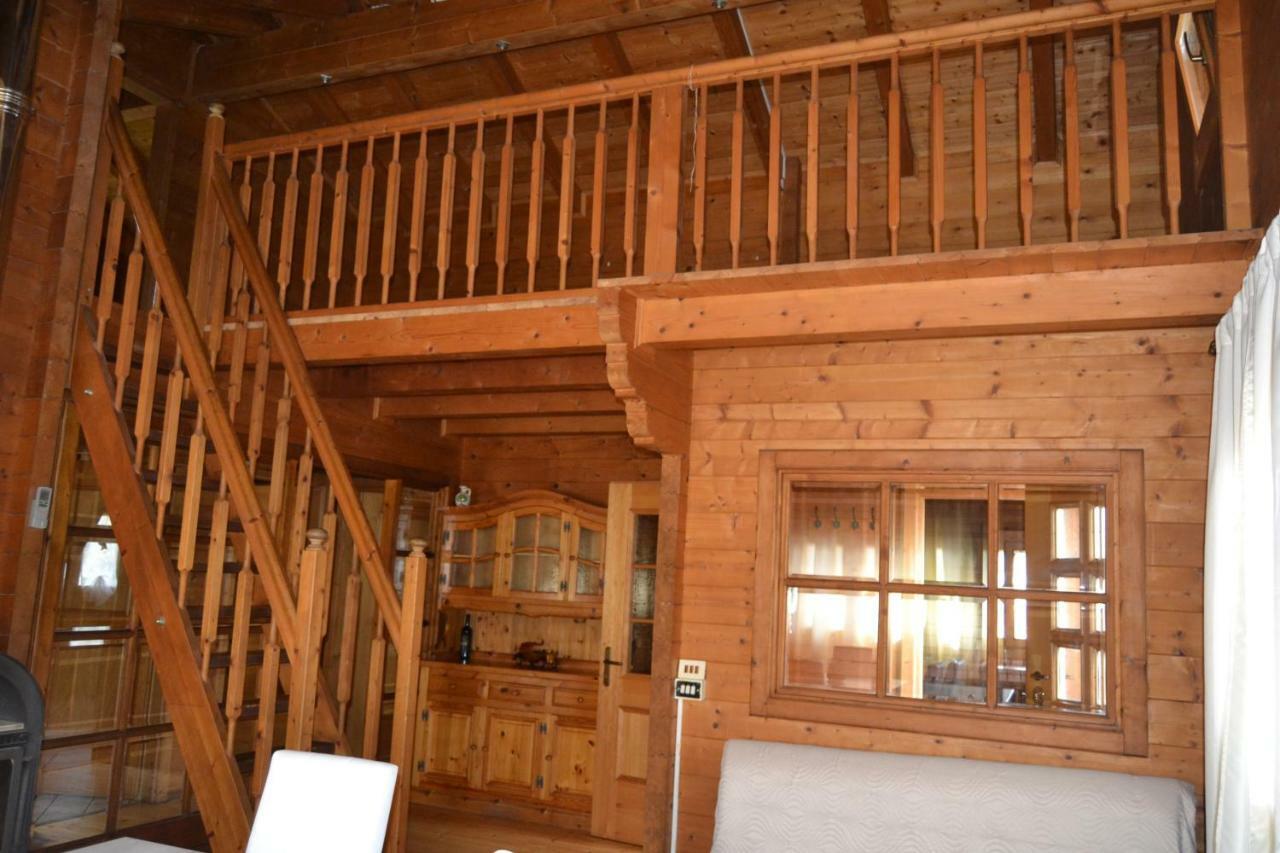 Chalet L Oasi Di Ambra 8 Posti Letto Con Uso Piscina Ardea Eksteriør billede