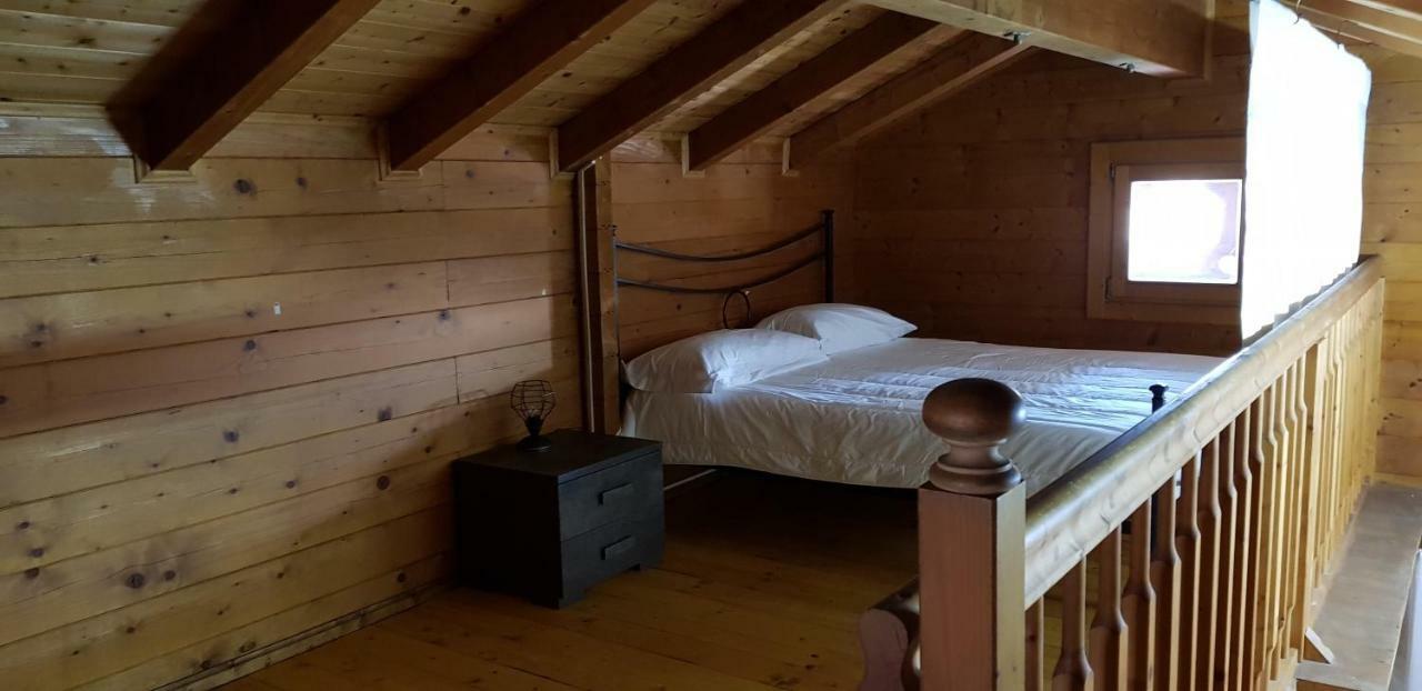 Chalet L Oasi Di Ambra 8 Posti Letto Con Uso Piscina Ardea Eksteriør billede